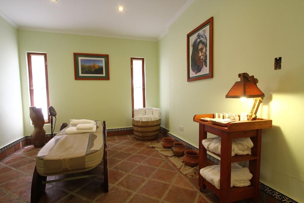 Hotel Asturias Cafayate Εξωτερικό φωτογραφία